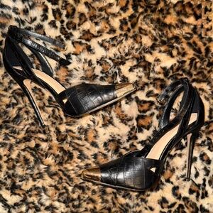 PrettyLittleThing, US 5, Black/Gold Heels (SOLD OUT ONLINE)